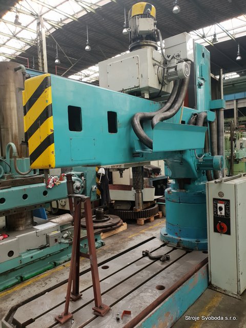 Vrtačka otočná VO 63 (9523 VYMENIT - Radial Drilling machine VO 63 (5).jpg)